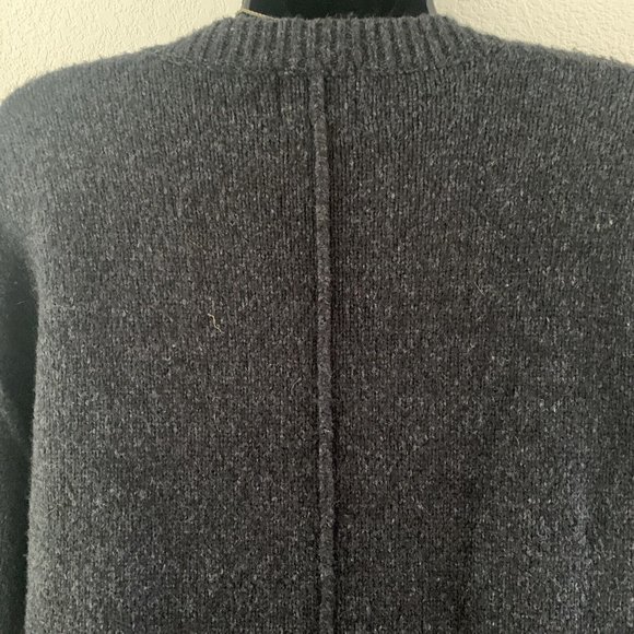 DE RIGUEUR PROVISIONS GREY V-NECK EXPOSED SEAM PULLOVER SWEATER Women's … - Picture 10 of 10